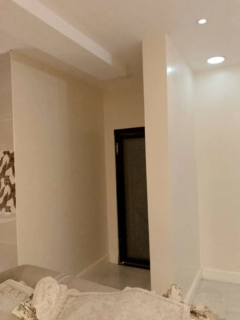 معلم دهانات وديكورات حي الإسكان بالرياض 