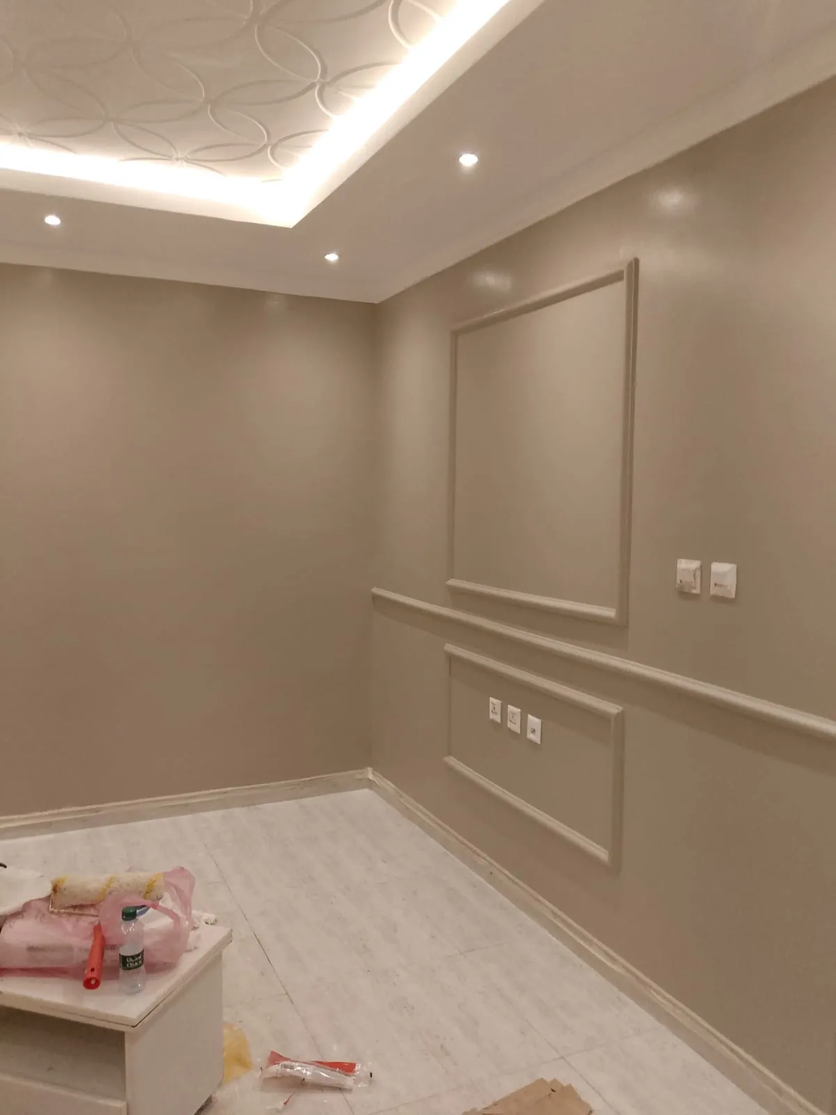 معلم دهانات وديكورات حي الإسكان بالرياض 