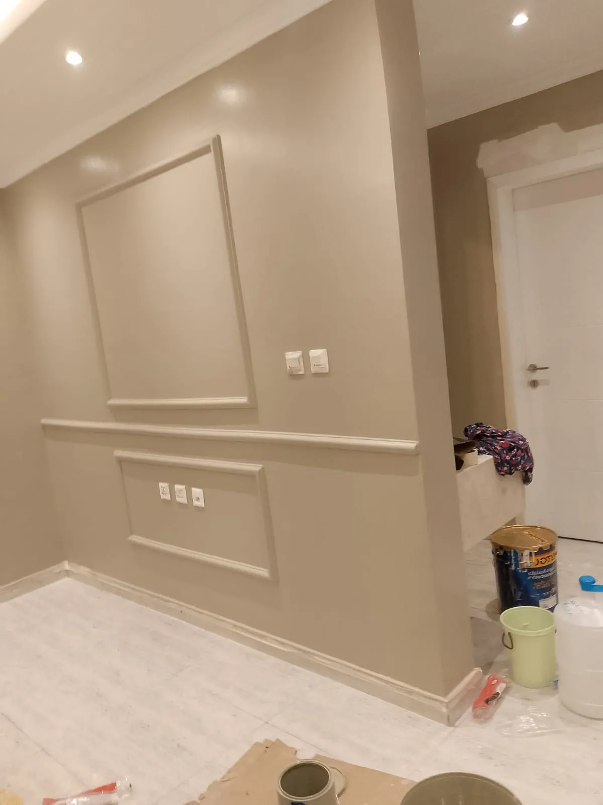معلم دهانات وديكورات حي الإسكان بالرياض 