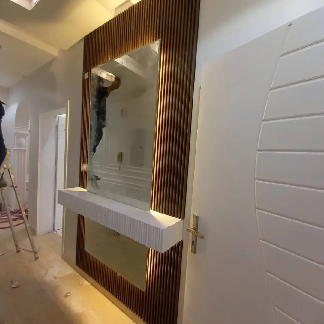 دهانات وديكورات عصرية وديكورات مرايا حديثة ومبتكرة لعام2026 