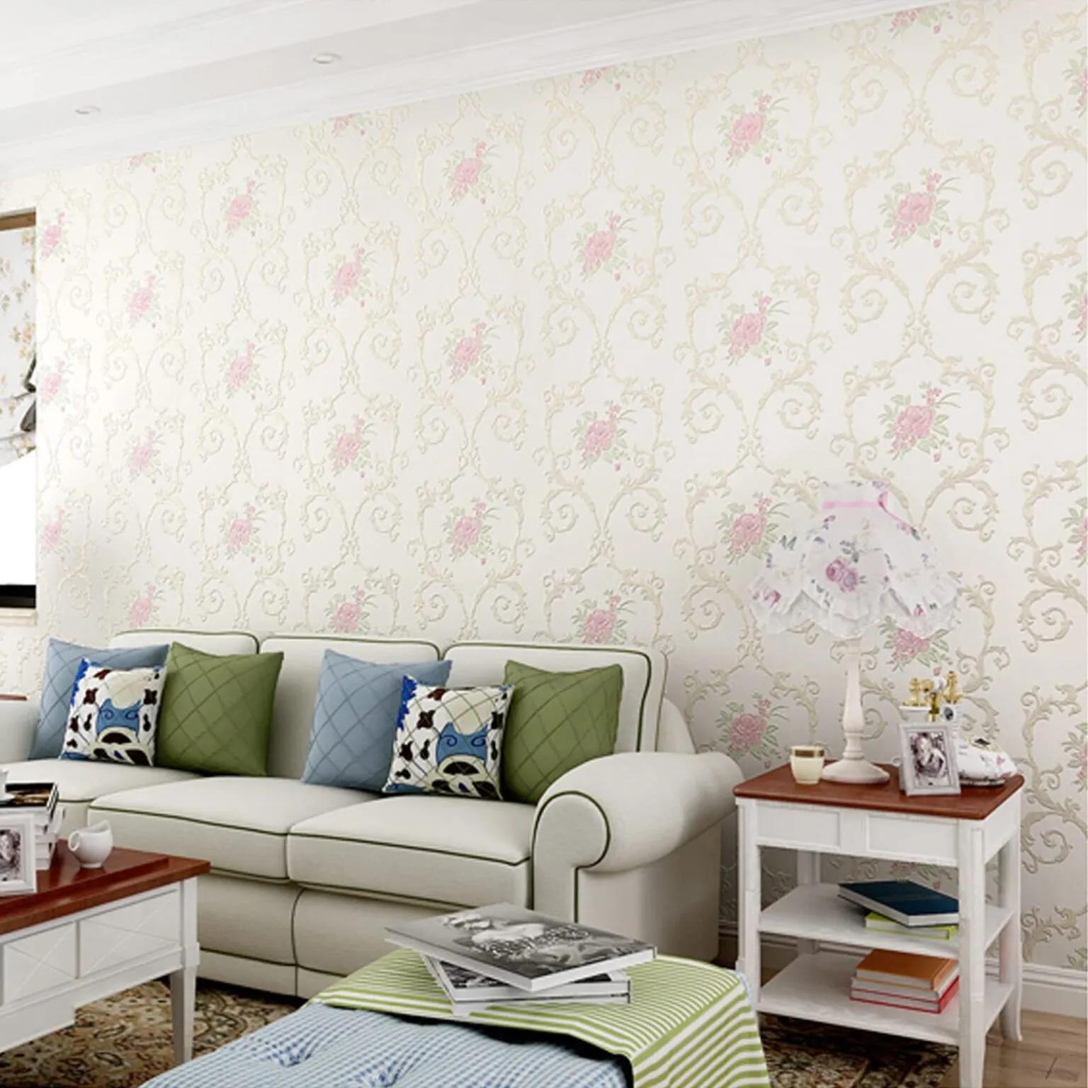 معلم تركيب ورق حائط بخبرة أكثر من 10 سنوات بالرياض