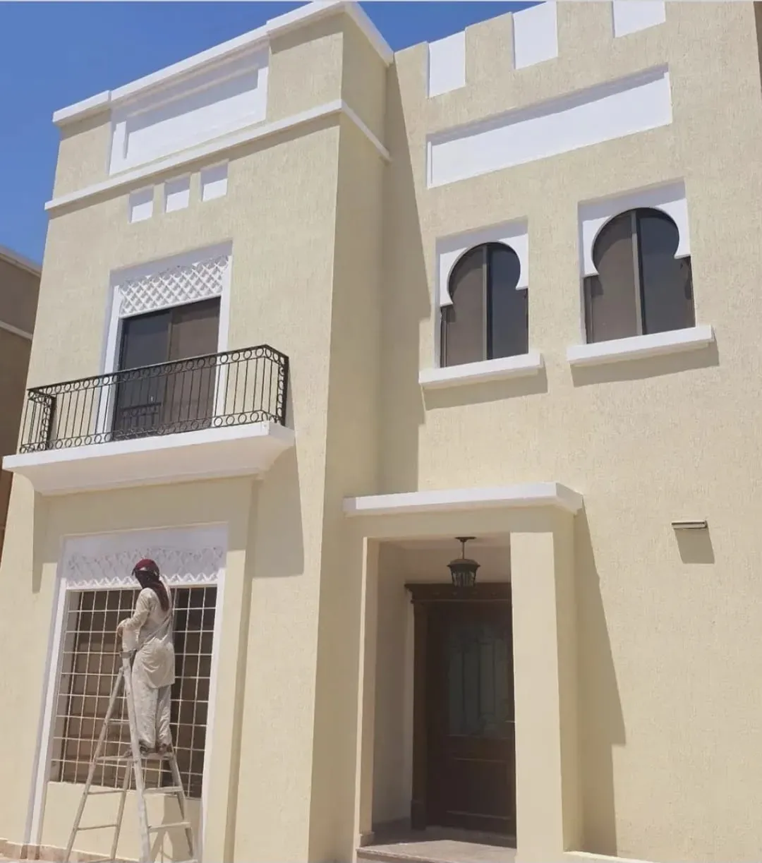 احدث دهانات للواجهات الخارجية ومقاومة لتقلبات الطقس بالرياض