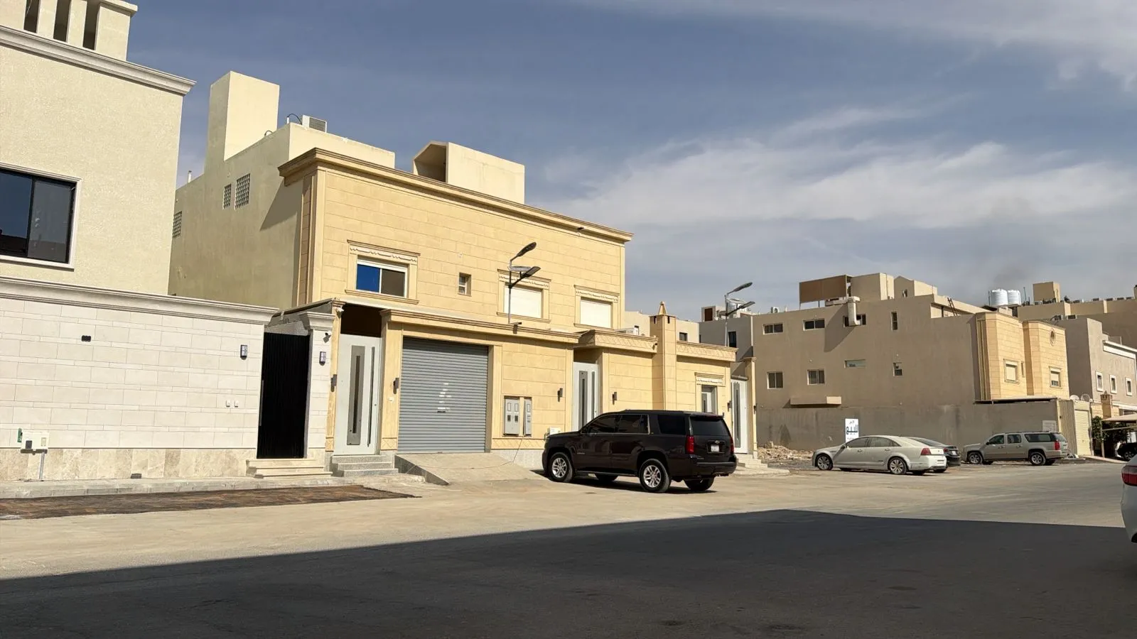 مقاول ترميم المتخصص بالمباني والفلل والفنادق حي المروج 