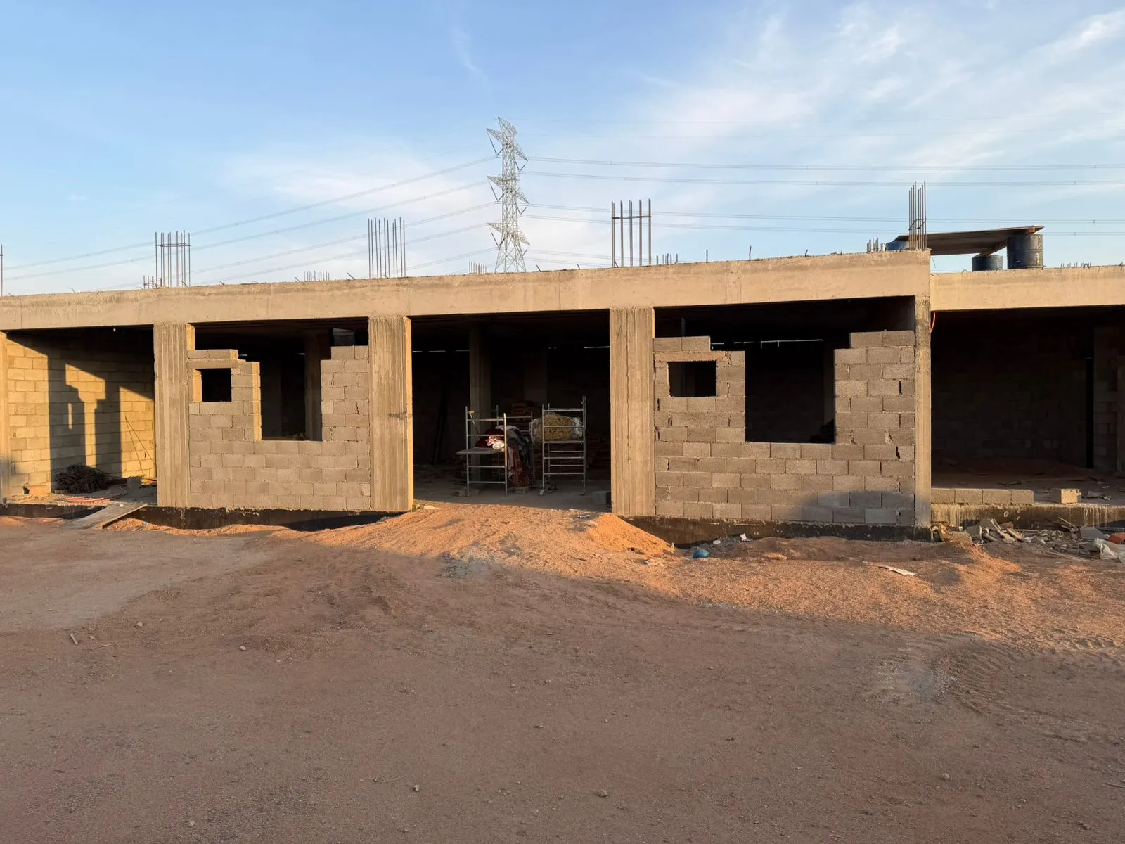 مقاول ترميم المتخصص بالمباني والفلل والفنادق حي المروج 