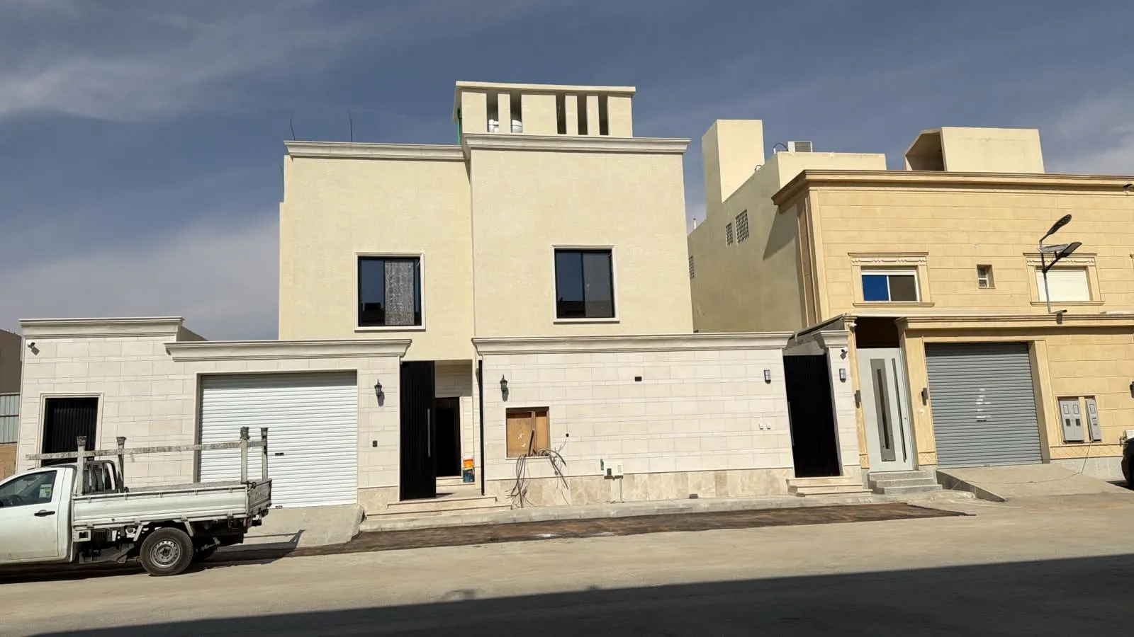 مقاول ترميم المتخصص بالمباني والفلل والفنادق حي المروج 