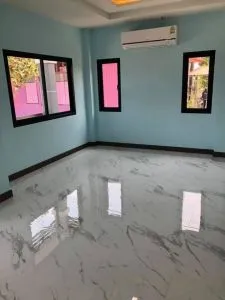 معلم العوازل والدهانات والترميم في حي نمار ولبن بالرياض 