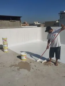 معلم العوازل والدهانات والترميم في حي نمار ولبن بالرياض 