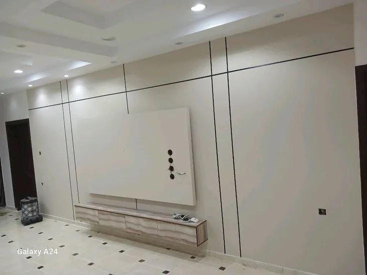 معلم دهانات وديكورات فوم وبديل الشيبورد ودواليب في حي الملز 