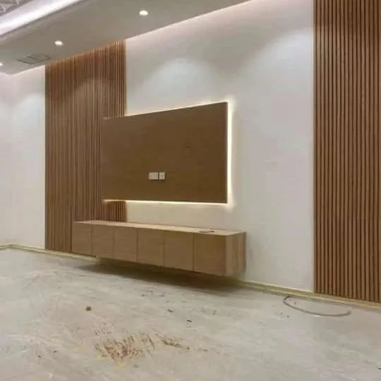 معلم دهانات وديكورات فوم وبديل الشيبورد ودواليب في حي الملز 